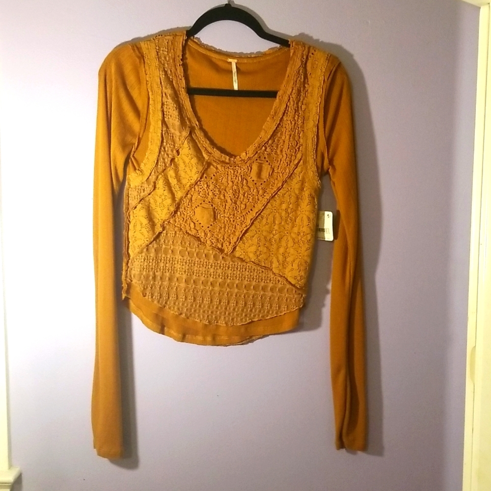 NWT FREE PEOPLE Amber-colored top, M